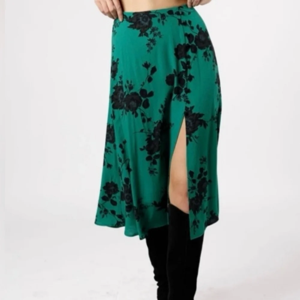 Band of the Free Etta Emerald Black Floral Midi Skirt Women's Size XS NWT